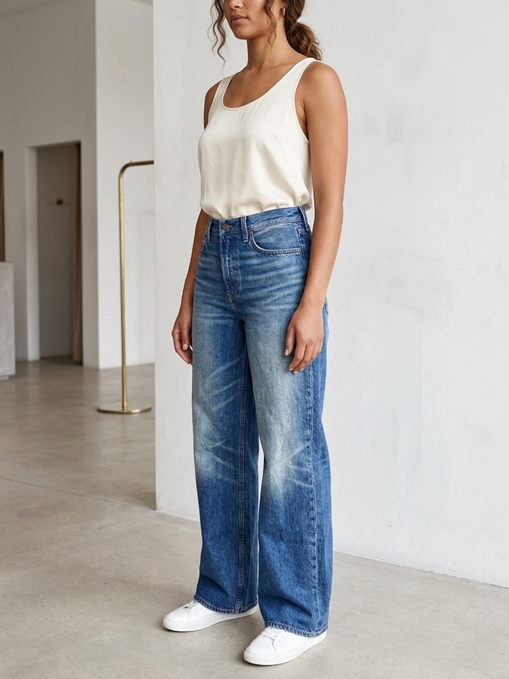 Madewell Women’s Low-Slung Baggy Jeans in Moffat Wash (Style # NS199)